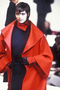 claude-montana-fw-1993-4.thumb.jpg.1591526f3ec99c1c02d98e6117c6d609.jpg