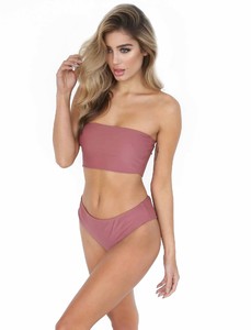 fe3bbd04934469deb9930d4f605ae95e_samba-bikini-top-rose_72617rse_colour-rose_9b217435-9551-4525-9c02-3cb894c47002.jpg