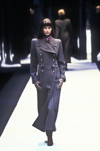 herve-leger-fw-1997-1.thumb.jpg.468221f687c5a6076a9d392af53d24dc.jpg