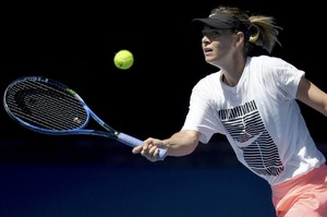 maria-sharapova-practice-at-the-2018-australian-open-in-melbourne-4.jpg