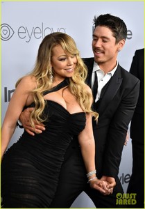 mariah-carey-bryan-tanaka-golden-globes-2018-04.jpg