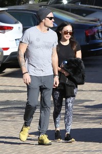 megan-fox-and-brian-austin-green-at-malibu-country-mart-01-25-2018-3.jpg