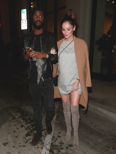 nicole-trunfio-and-her-husband-gary-clark-jr-leaving-dinner-in-la-4.jpg