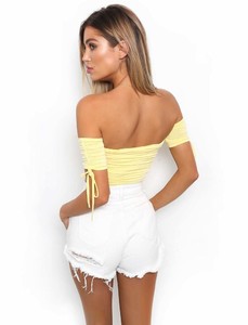 shopify_41f725065e32bb6772208503ca2e80ba_babylon-top-yellow_0496992e-1ef4-4582-94eb-93936a5ff5da.jpg