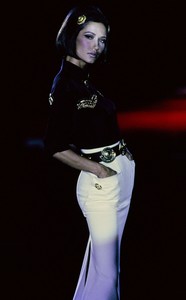 versace-fw-1992-10.thumb.jpg.f0127dd70ef0c026fd8c9d90930b1bec.jpg