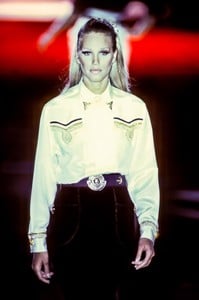 versace-fw-1992-18.thumb.jpg.fcabea4e91c041096773b86491a0cdd4.jpg