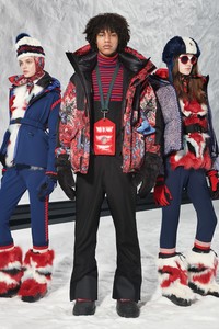 35moncler-grenoble-fall-18.thumb.jpg.e645700f58520fff4ebfab955efa3fe5.jpg