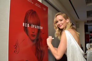    jlaw170218BZNimage102.jpg