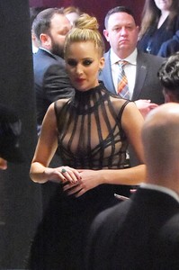     jlaw260218BZNimage105.jpg