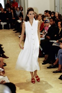 PRADA-SPRING-1992-RTW-58-CN10033891.thumb.jpg.bb7210d5140b0cc1706725e8022f8b2a.jpg