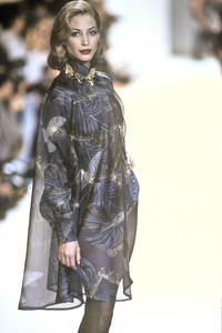 chloe-fw-1992-4.thumb.jpg.a83bc3498ac02e0450dbb5001bccde6a.jpg