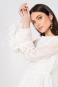 glamorous_long_sleeve_lace_mini_dress_1418-000224-0001_04g.jpg