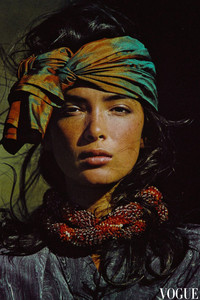 hans-feurer-vogue-us-1985-model-linda-spearing.thumb.jpg.0b86ac241e563d006429c4b4b2a98f94.jpg