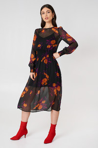 nakd_shiffed_detail_midi_dress_1018-000929-3188_03c.jpg