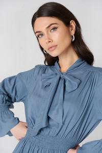 nakd_shirred_detail_tie_neck_blouse_1014-000212-0617_04g.jpg