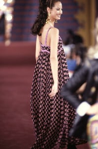 todd-oldham-fw-1993-2.thumb.jpg.71f13765de9c06372bd9a44bc92b2a1f.jpg