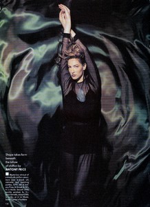 uk_vogue_feb_1989_14.thumb.jpg.1a477de8b0e4e88b22c9a249fa8b41c6.jpg