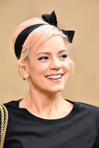 Lily+Allen+Chanel+Photocall+Paris+Fashion+uRnN2nOUPrDx.jpg