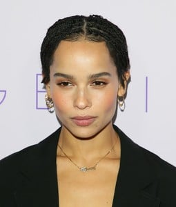 Zoe+Kravitz+Neon+Los+Angeles+Premiere+Gemini+FTbcIkDhXofx.jpg