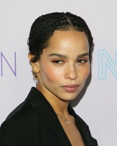 Zoe+Kravitz+Neon+Los+Angeles+Premiere+Gemini+j-3FfedIX96x.jpg