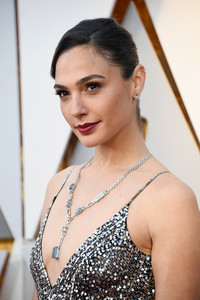 65190364_gal_gadot_15.jpg