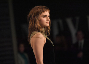 65209096_emmawatson0304picturepub-10.jpg