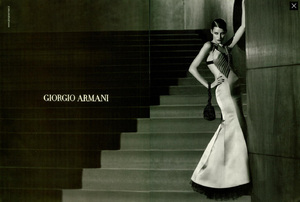 Lindbergh_Giorgio_Armani_Fall_Winter_04_05_02.thumb.png.212053ccb565a168c851160e23554958.png