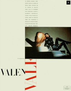 Valentino_Fall_Winter_88_89_06.thumb.png.7eb21dda3ea0ecfc4cebd7ac387256a8.png