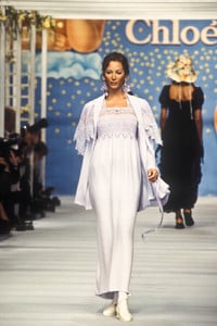 chloe-ss-1993-1.thumb.jpg.92daae656ecae4dc5924550c898ea97f.jpg