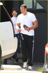 jennifer-lopez-alex-rodriguez-gym-session-03.jpg