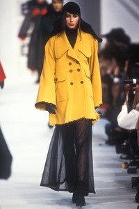 karl-lagerfeld-fw-1993-12.thumb.jpg.20425b1de24436f936b88b686dda7223.jpg