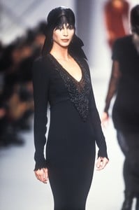 karl-lagerfeld-fw-1993-4.thumb.jpg.44760dda6dc9cc7770f08ff8e515cf64.jpg