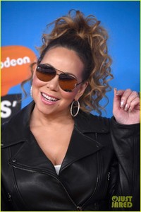 mariah-carey-nick-cannon-bring-twins-moroccan-monroe-to-kcas-04.jpg