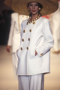 oscar-de-la-renta-ss-1993-8.thumb.jpg.f6ef0dc62be5cd388e6488fa5cec9ec8.jpg