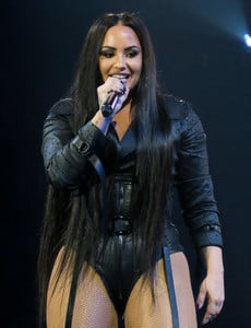 picturepub-demi-lovato-047.jpg