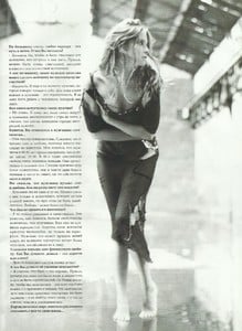 lofficiel russia dec 1997 2.jpg