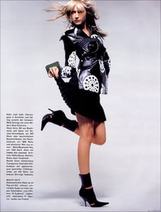 vogue germ 08 2001 (6).jpg