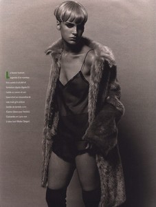 marie claire FR nov 1999 (3).JPG