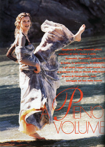 5ae5df4d0948c_KimIglinsky-Elle-Italia-June-1995-A-Pieno-Volume-ph.Sacha_01.thumb.jpg.95084ec80889113888468db3b08bea79.jpg