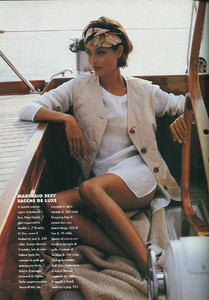 Leticia-Herrera-Elle-Italia-June-1995-Ben-Equi-Paggiata-ph.Giovanni-Gastel_11.thumb.jpg.5550ad7bdb5dc57214e068df07ed2cc4.jpg