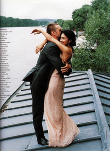 Monica-Bellucci-ELLE-Germany-October-1994-hauSboot-Lothar-Schmid-02.thumb.jpg.1bbfdcdd13f71256672772df42245e27.jpg