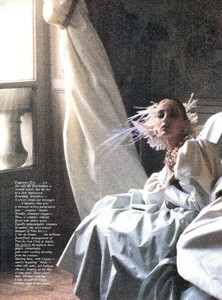 Turbeville_Vogue_US_January_1986_01.thumb.jpg.a8cd3a7507a4bc0a595c8897cb293175.jpg