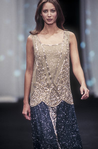 alberta-ferretti-fw-1993-22.thumb.jpg.e3f4ffafd0cba4bfad7b8d13e00254b9.jpg