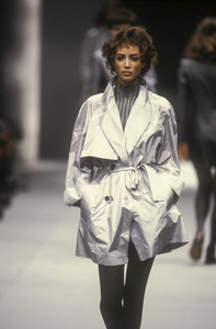 alberta-ferretti-ss-1991-2.thumb.jpg.224a4acdca805cbcc6554544d9932d53.jpg