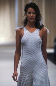 alberta-ferretti-ss-1994-18.thumb.jpg.bdcb7f239ff8fc8d50e898e0c6ee6857.jpg