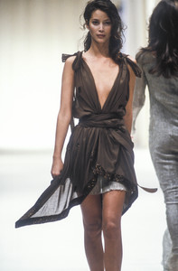 alberta-ferretti-ss-1994-8.thumb.jpg.3b829279aa67e8c7fd404132635fcbb1.jpg