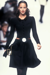 chanel-hc-fw-1994-5.thumb.jpg.ba7f95c5e9e95c8bff4703cbdf6b9d82.jpg