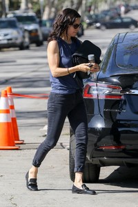 courteney-cox-out-in-beverly-hills-04-10-2018-2.jpg