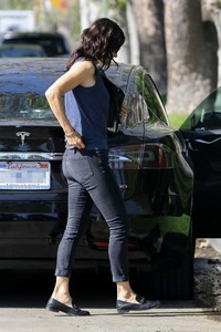 courteney-cox-out-in-beverly-hills-04-10-2018-5.jpg