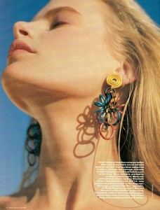 oz_vogue_june_1989_33.thumb.jpg.db0dfc37c609300ed50d036a22a57775.jpg